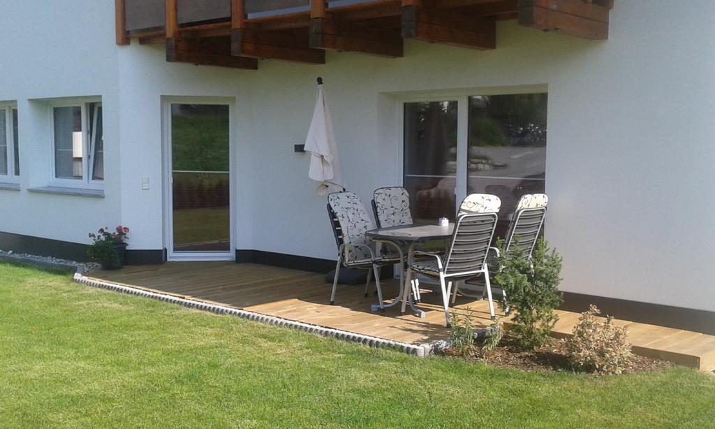 Ladis Living Apartment Exterior photo
